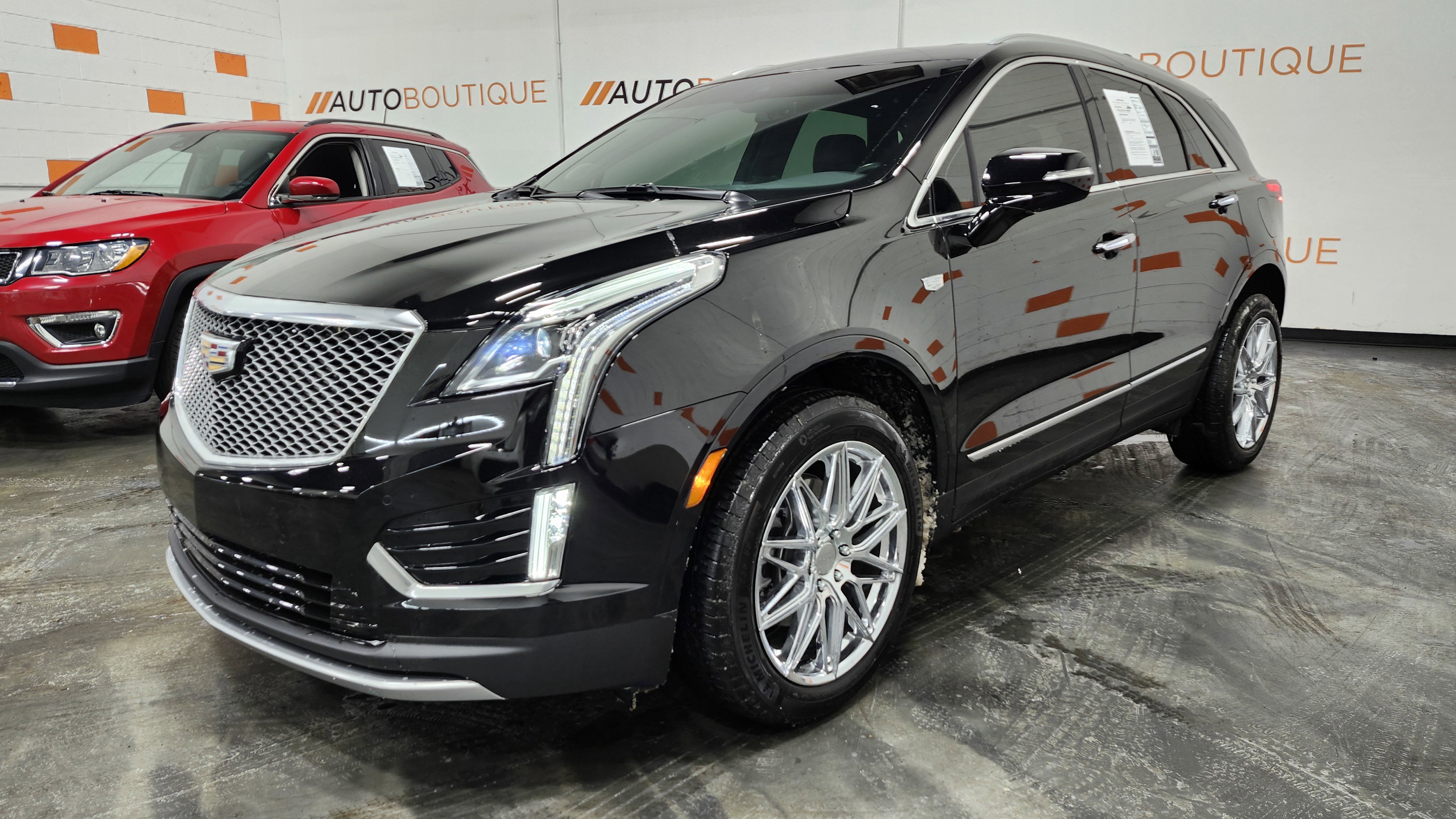 Used 2025 Cadillac XT5 Premium Luxury image 13