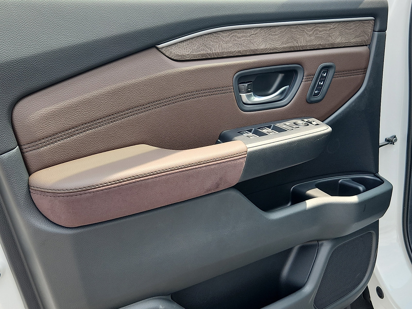 New 2026 Honda Pilot Elite image 9