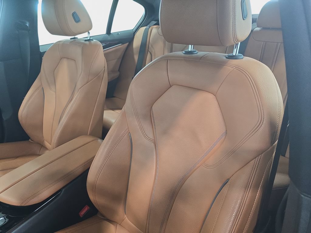 Used 2018 BMW 540i w/ Premium Package RWD image 19