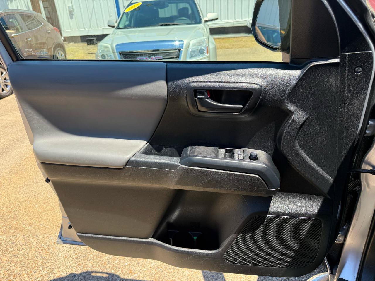 Used 2021 Toyota Tacoma SR RWD image 16
