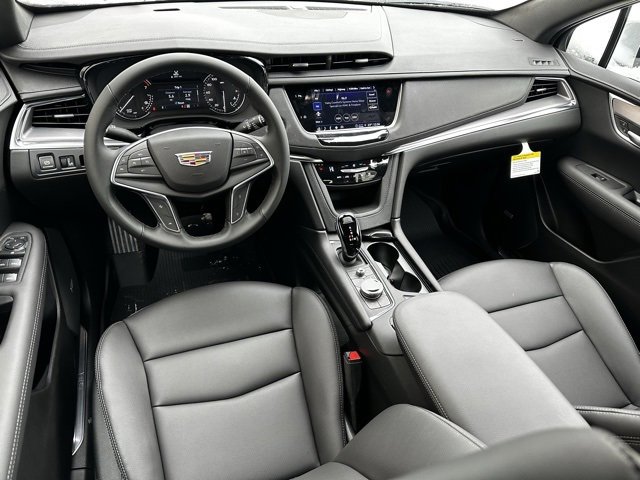 New 2025 Cadillac XT5 Luxury w/ LPO, Floor Liner Package image 6