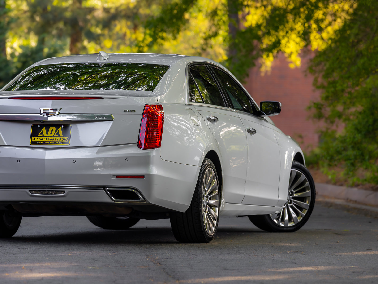 Used 2016 Cadillac CTS Luxury RWD image 28