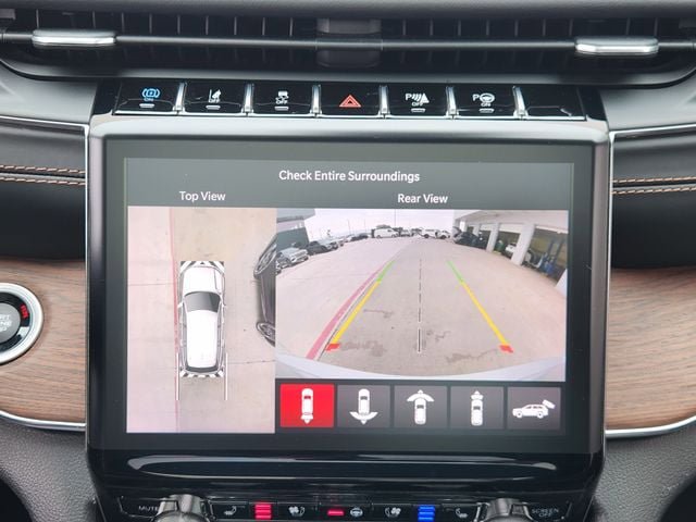 Used 2022 Jeep Grand Cherokee Summit w/ Luxury Tech Group V AWD/4WD image 15