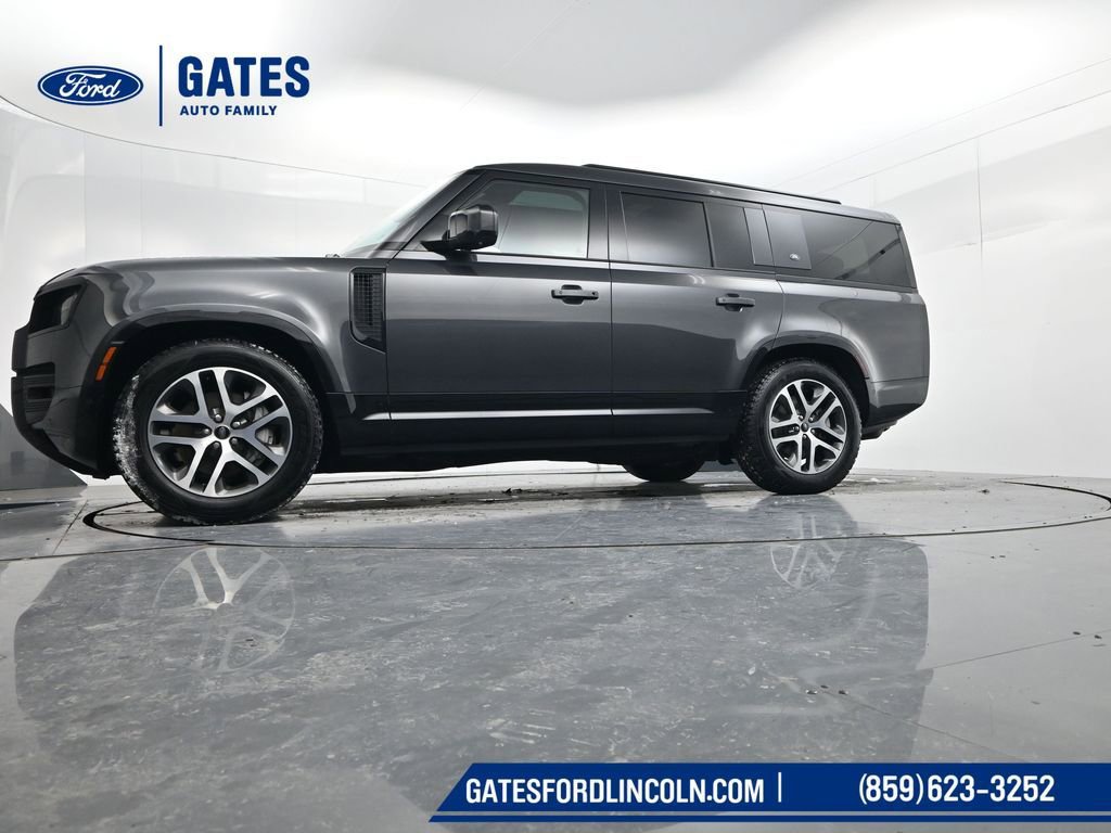 Used 2023 Land Rover Defender 130 X-Dynamic SE image 37