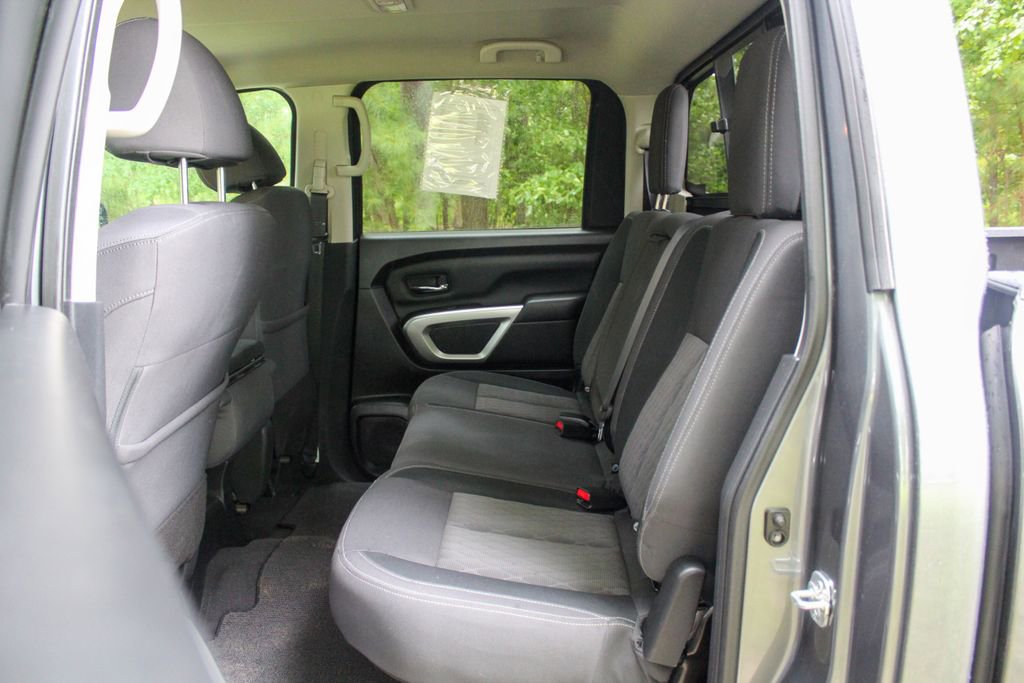 Used 2021 Nissan Titan SV w/ Accessory Utility Package image 24