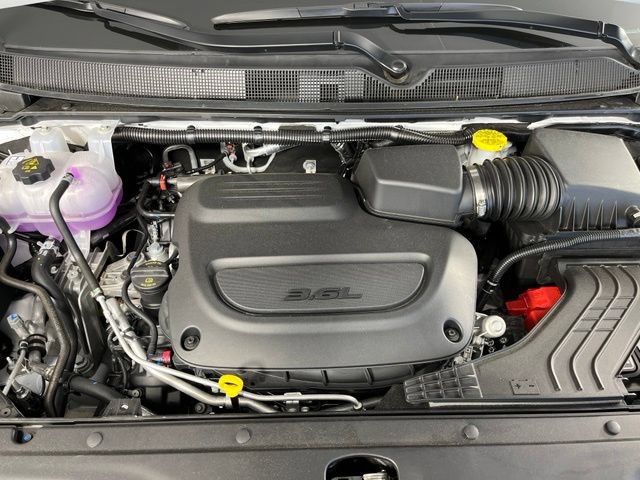 Used 2026 Chrysler Pacifica Select FWD image 44