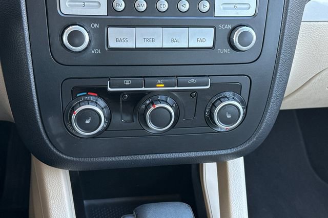 Used 2010 Volkswagen Jetta Limited Edition image 24