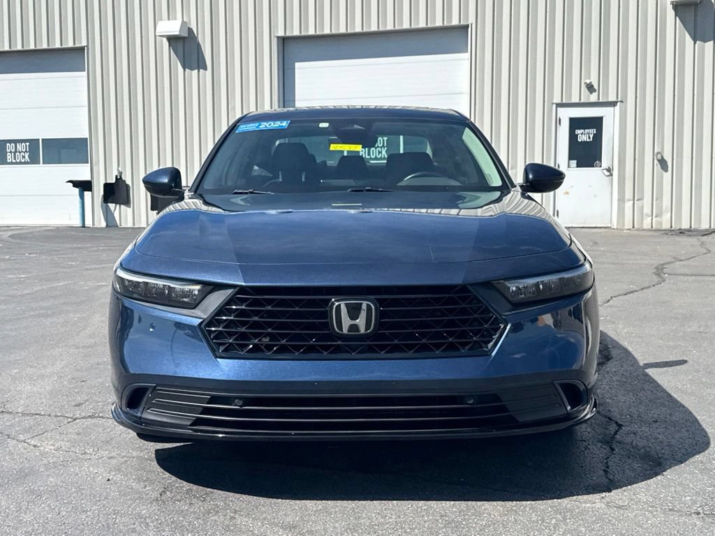 Used 2024 Honda Accord EX-L image 2