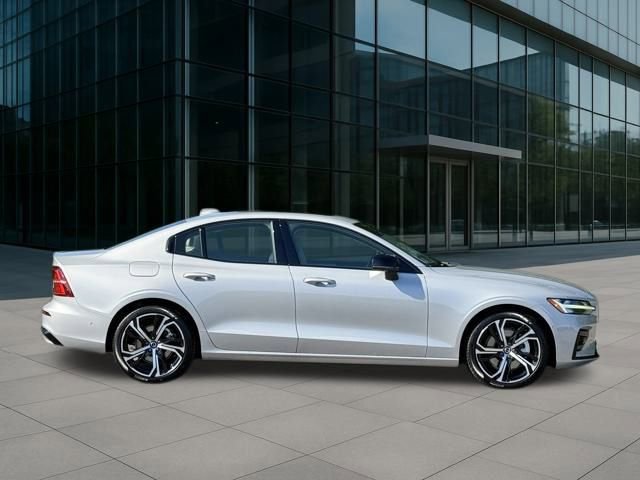 New 2024 Volvo S60 B5 Plus w/ Climate Package image 6