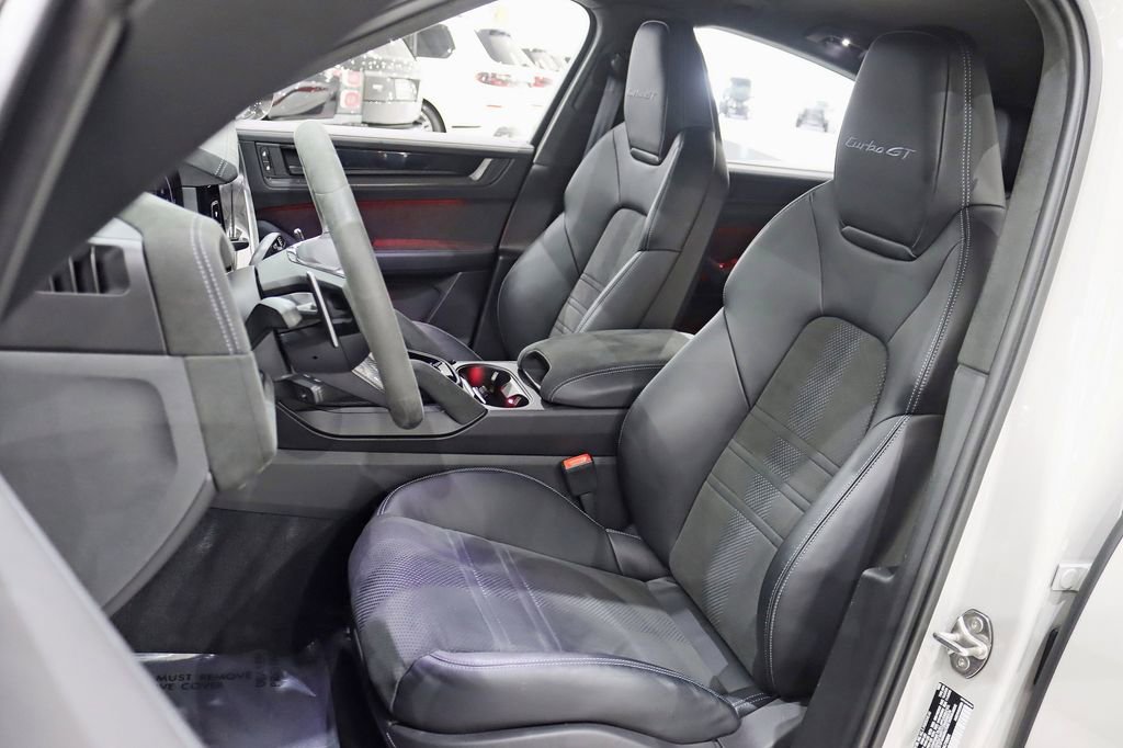 Used 2024 Porsche Cayenne Turbo GT AWD/4WD image 36