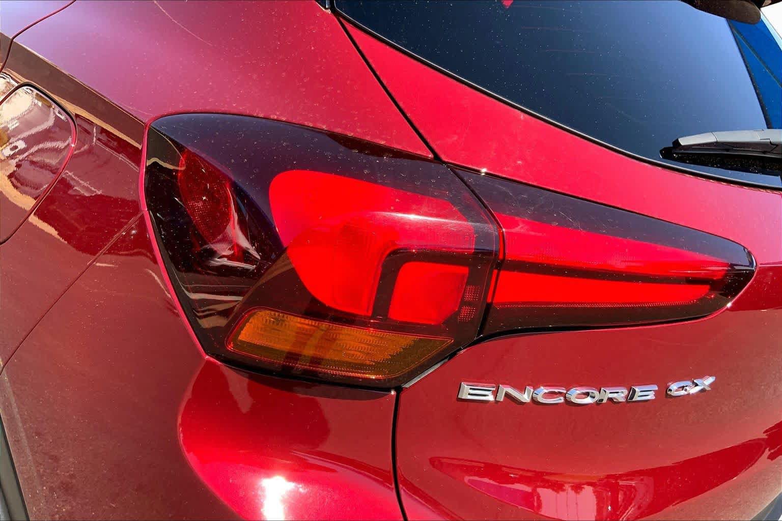 Certified 2022 Buick Encore GX Preferred FWD image 29
