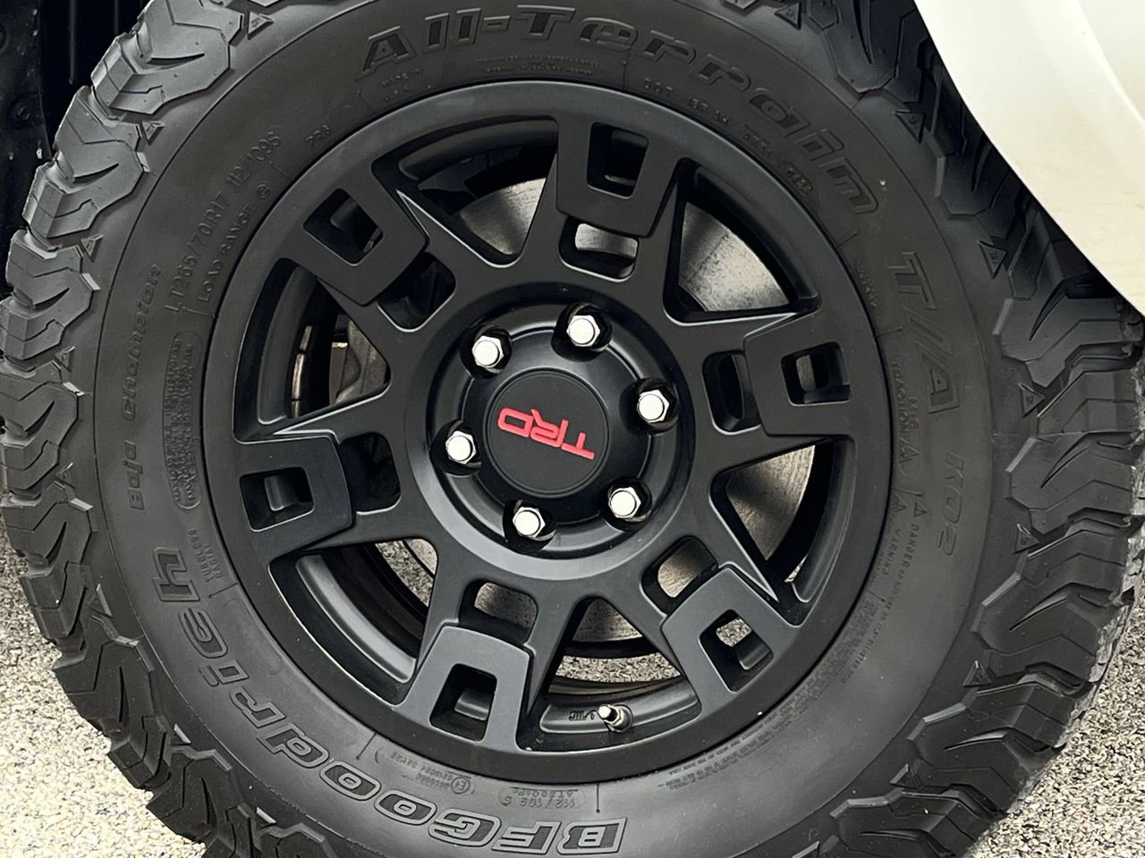 Used 2021 Toyota 4Runner SR5 Premium w/ Moonroof Package AWD/4WD image 27