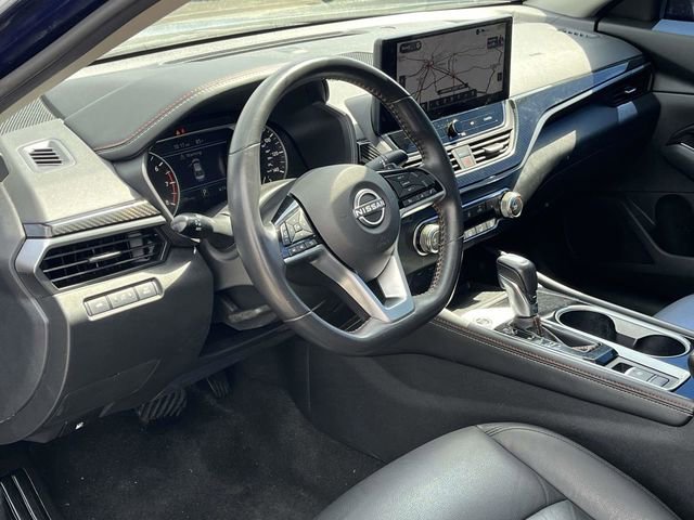 Used 2023 Nissan Altima 2.5 SR w/ SR Premium Package AWD/4WD image 12