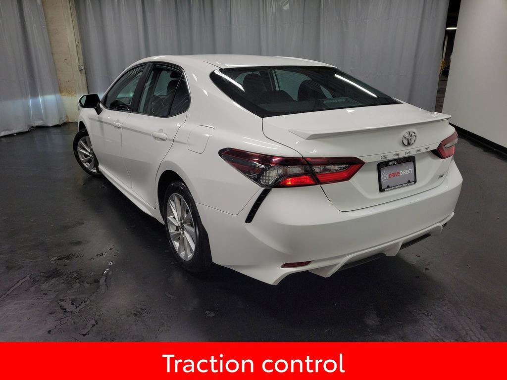 Used 2024 Toyota Camry SE FWD image 6