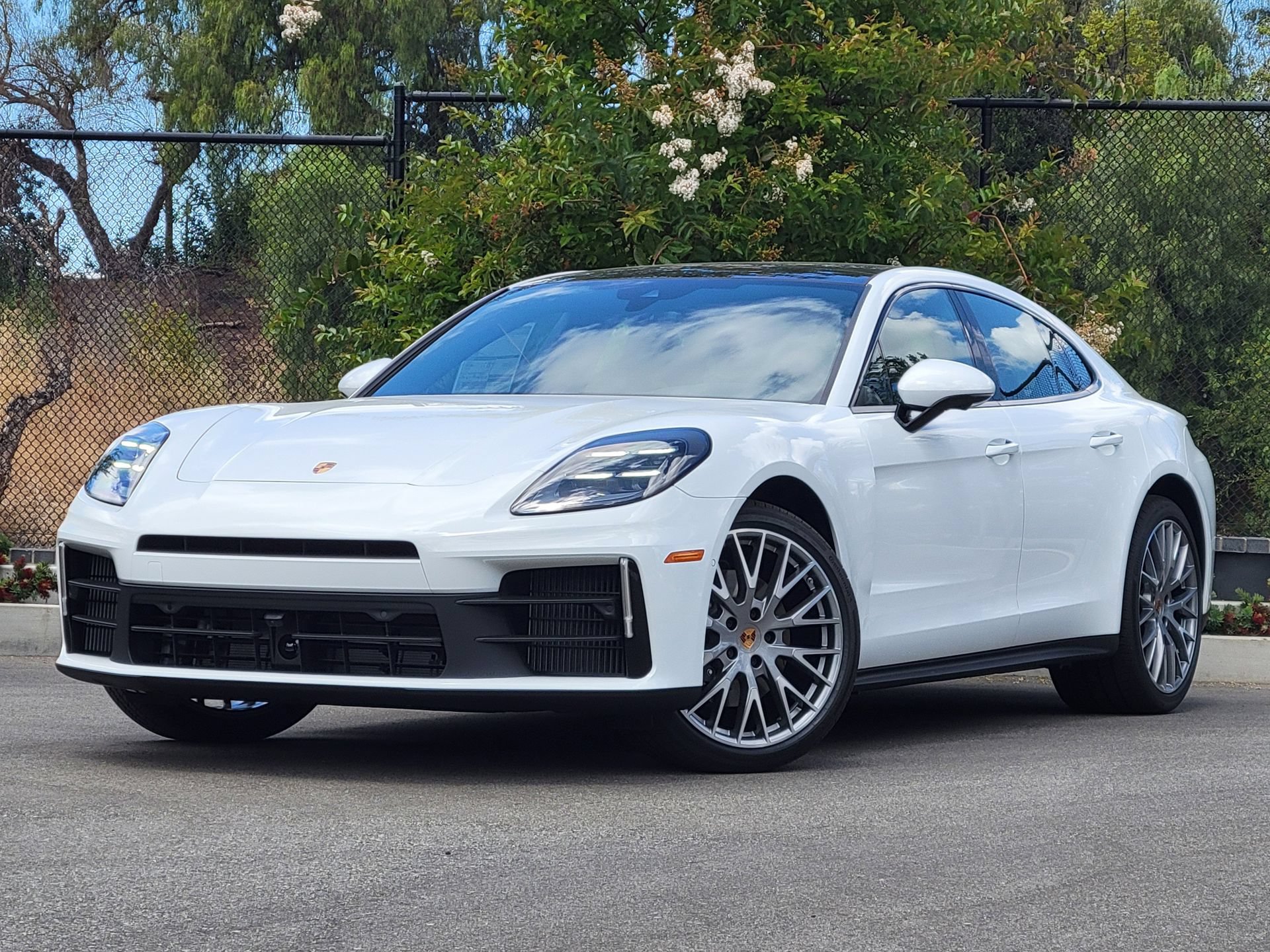 New 2026 Porsche Panamera RWD image 1
