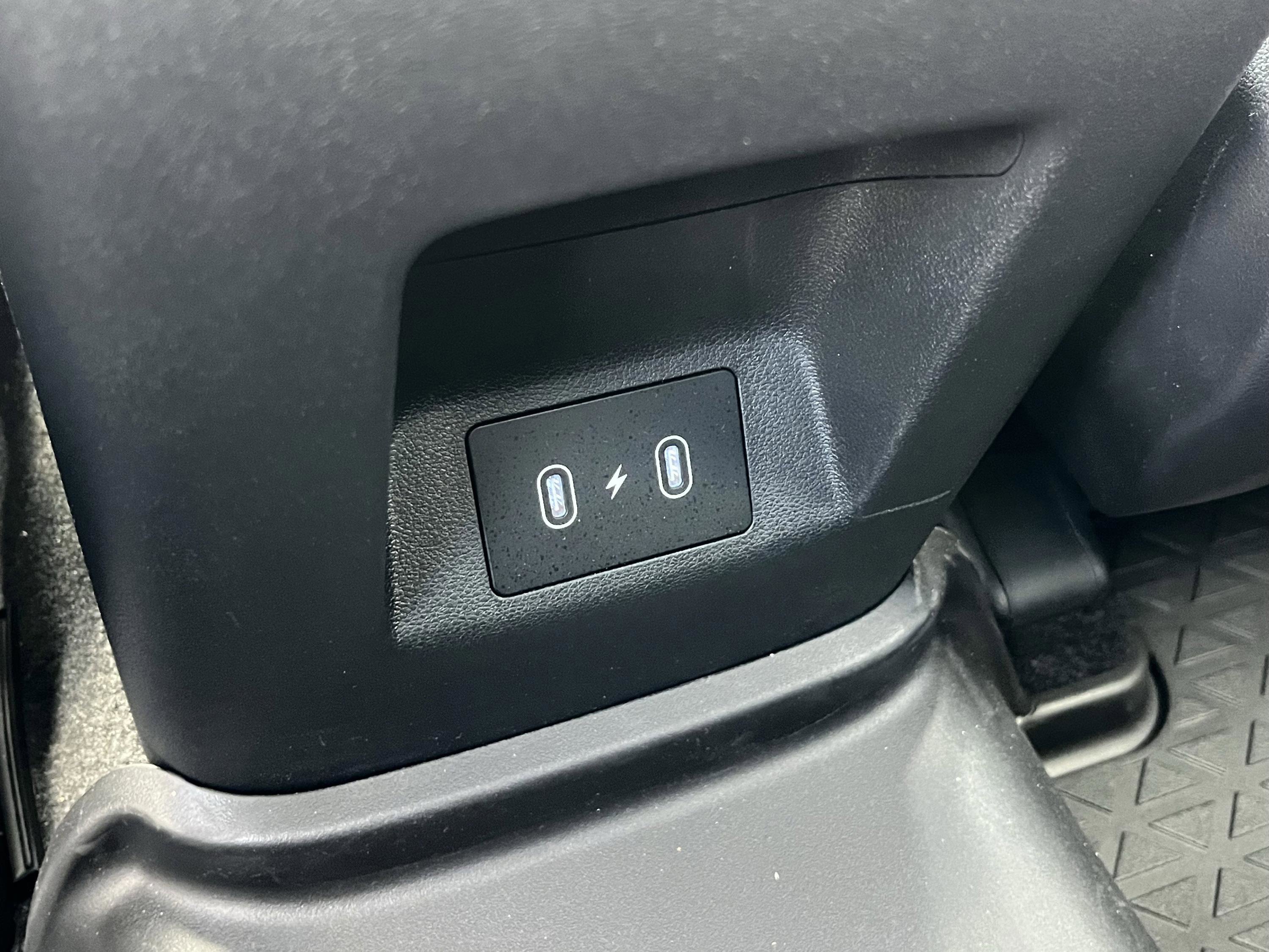 Used 2025 Hyundai Santa Cruz SEL AWD/4WD image 33