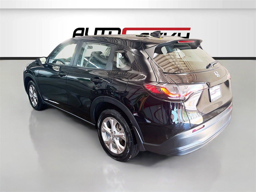 Used 2023 Honda HR-V LX image 5
