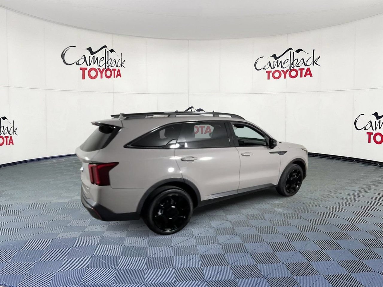 Used 2025 Kia Sorento SX AWD/4WD image 3