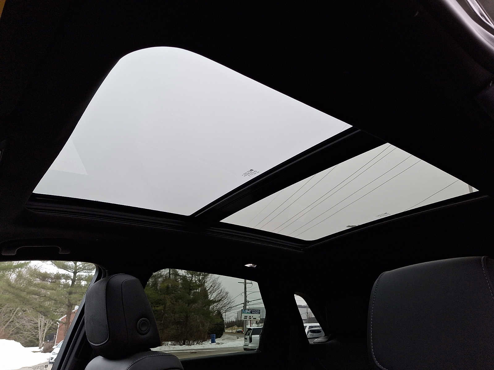 Certified 2024 Cadillac XT5 Premium Luxury w/ LPO, Floor Liner Package image 13