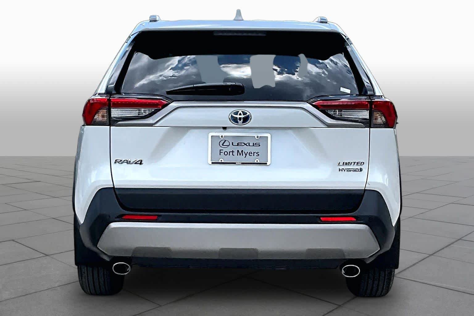 Used 2024 Toyota RAV4 Limited w/ Advanced Technology Package AWD/4WD image 5
