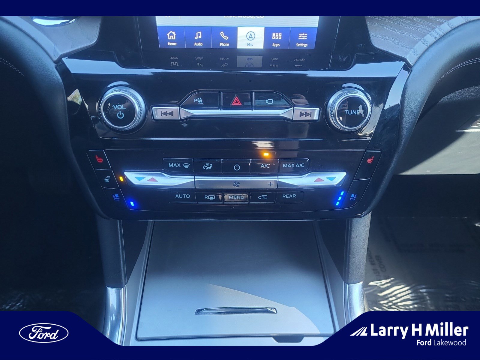 Used 2022 Ford Explorer Platinum w/ Equipment Group 601A image 30