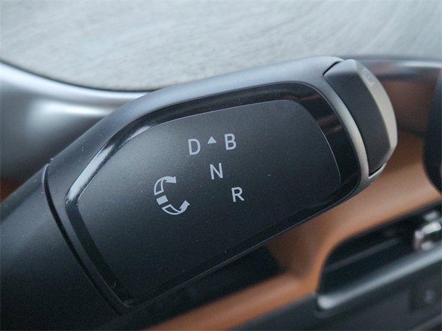 New 2025 Volkswagen ID. Buzz Pro S image 11