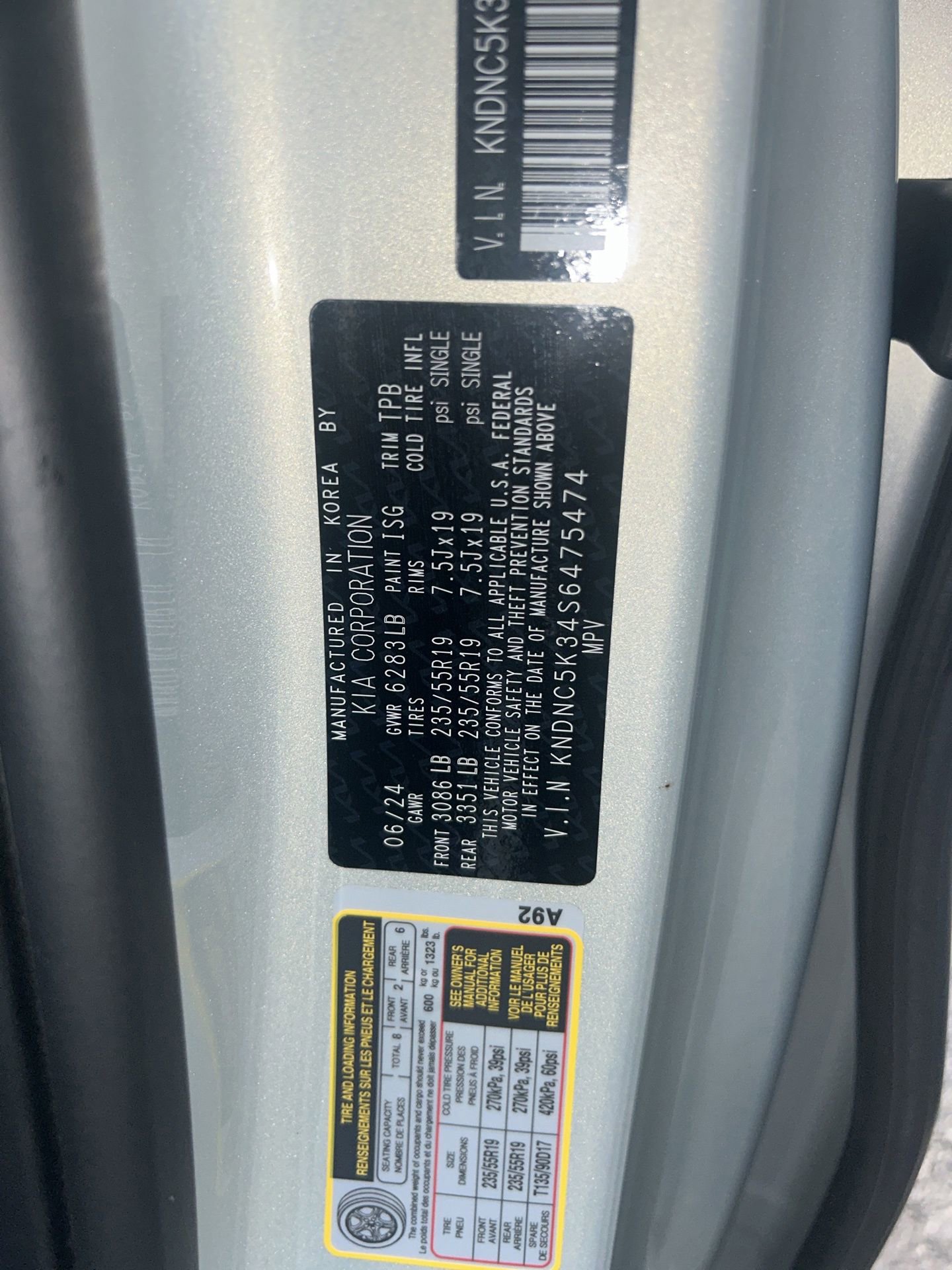 Used 2025 Kia Carnival EX