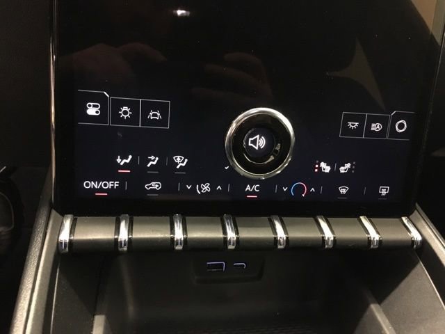 Used 2025 GMC Terrain Elevation image 22