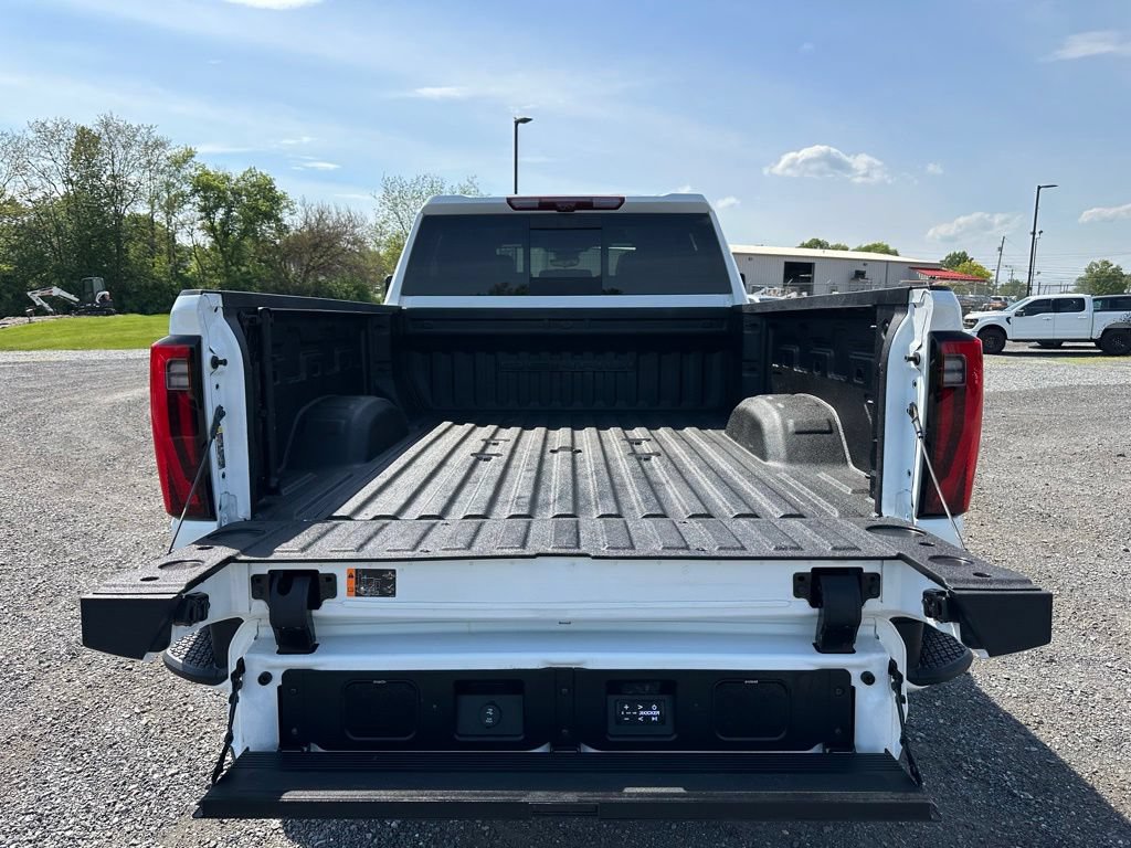 Used 2024 GMC Sierra 2500 Denali Ultimate AWD/4WD image 19