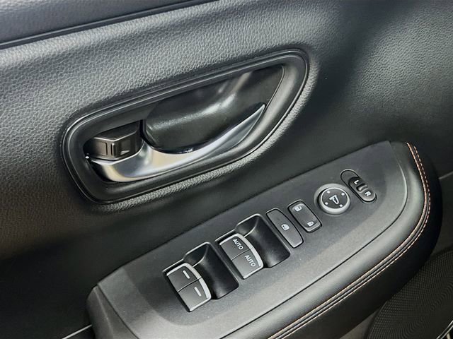 Used 2024 Honda HR-V Sport image 17