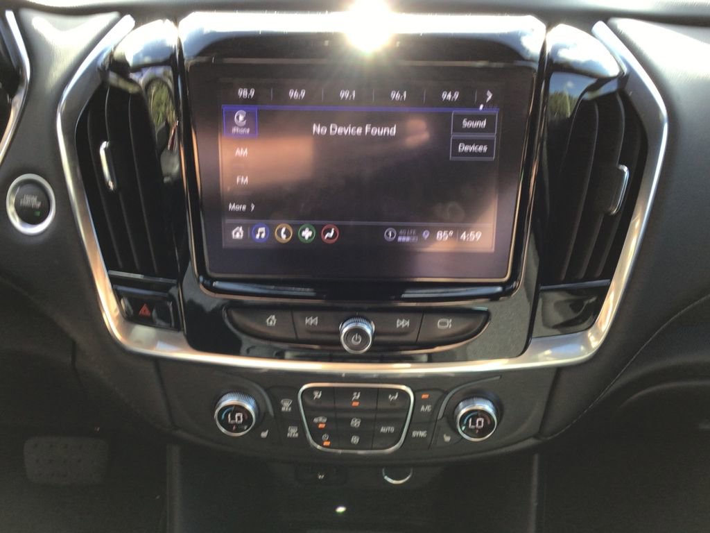 Used 2023 Chevrolet Traverse LT image 23
