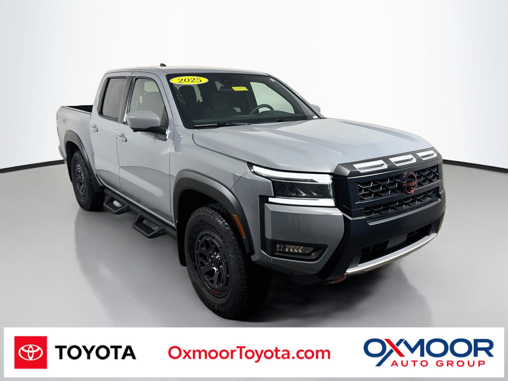 Used 2025 Nissan Frontier PRO-4X w/ Pro Convenience Package
