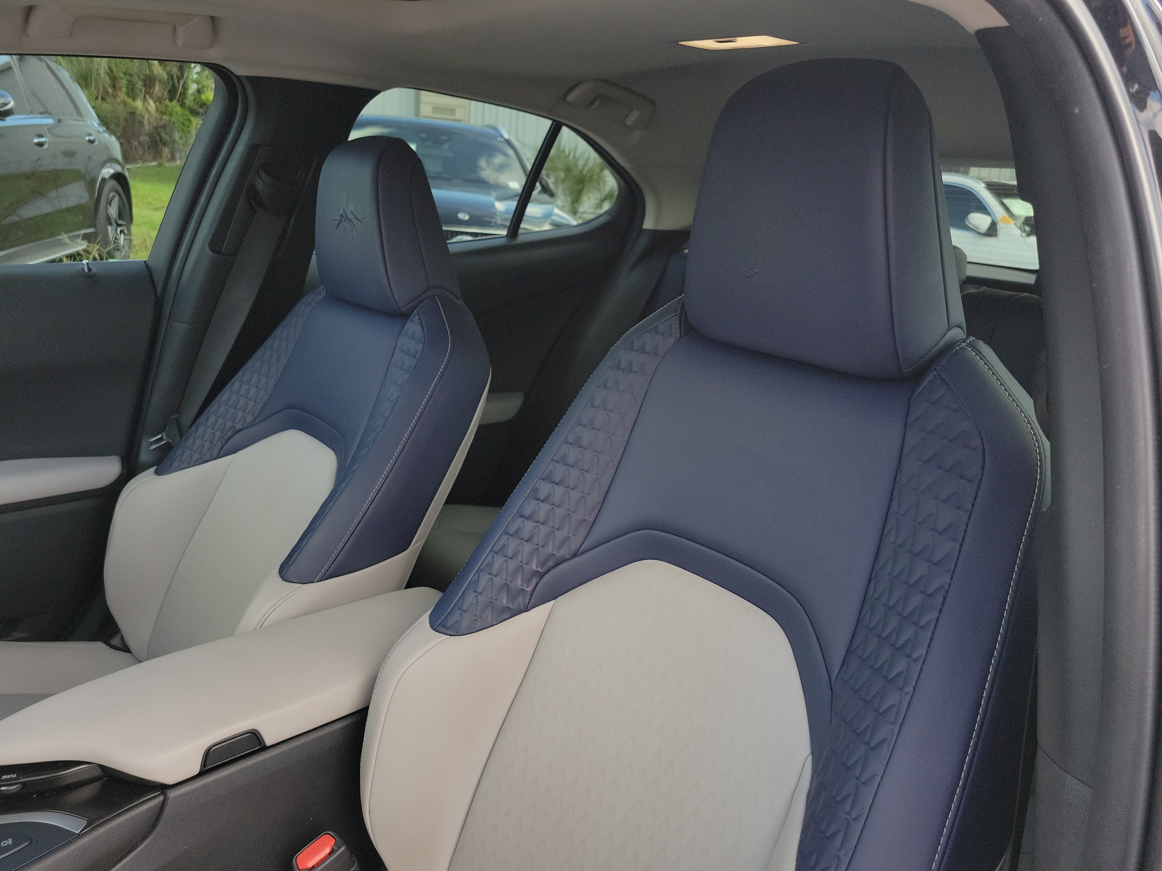 Used 2022 Lexus UX 200 w/ Accessory Package (Z2) FWD image 19