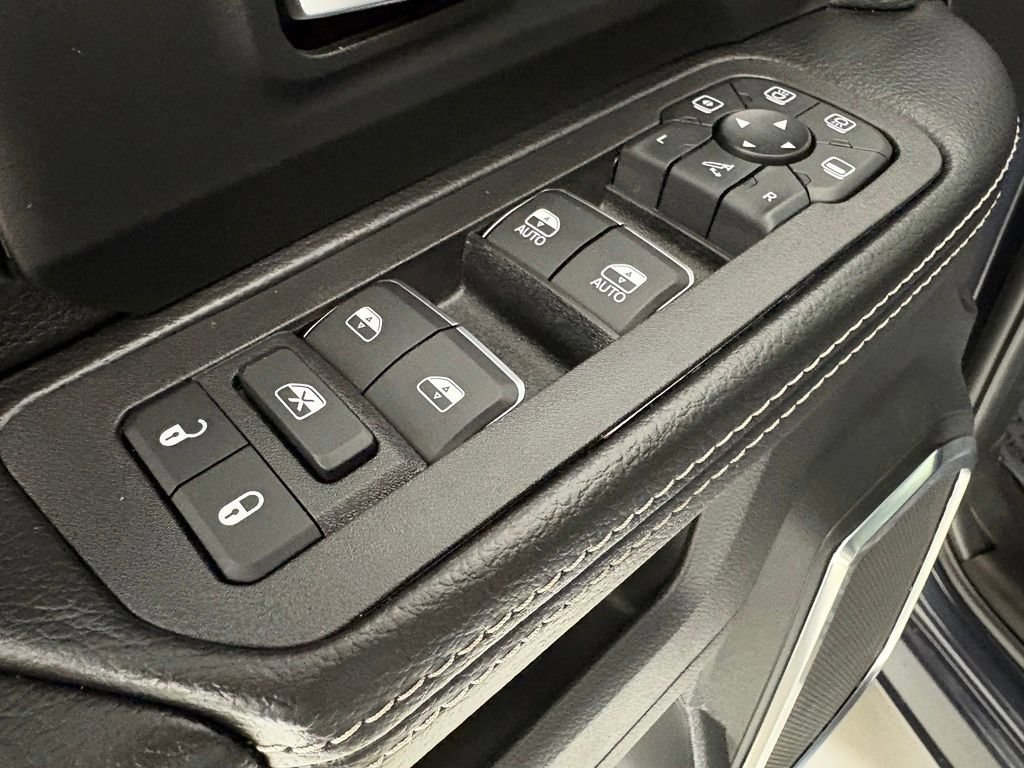 New 2026 RAM 2500 Laramie AWD/4WD image 20