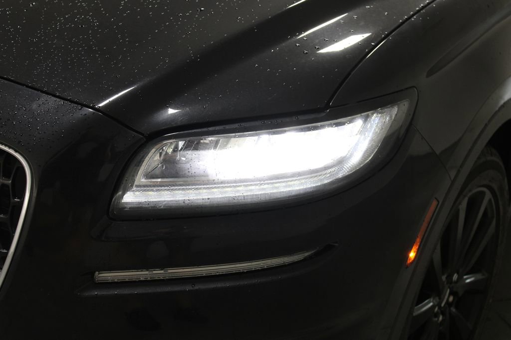 Used 2022 Lincoln Nautilus Reserve w/ Monochromatic Package image 59