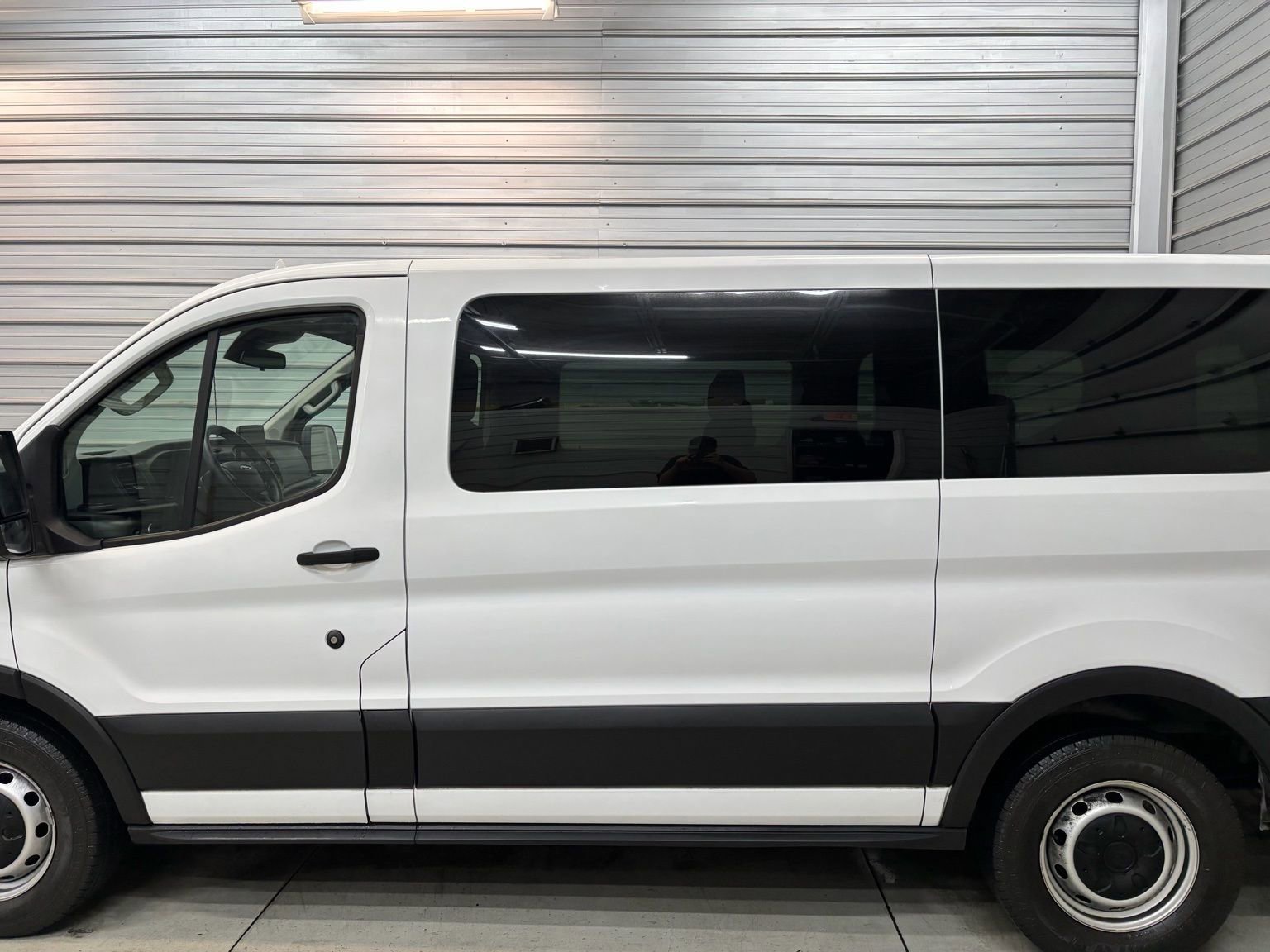 Used 2020 Ford Transit 150 XL image 9
