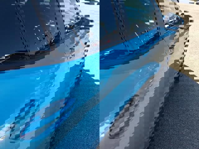 Used 2025 Chevrolet Trax LT w/ LT Convenience Package image 19