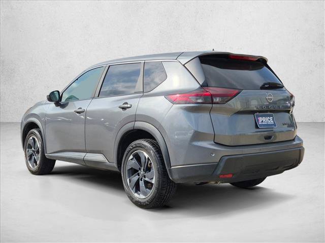 Used 2024 Nissan Rogue SV AWD/4WD image 7
