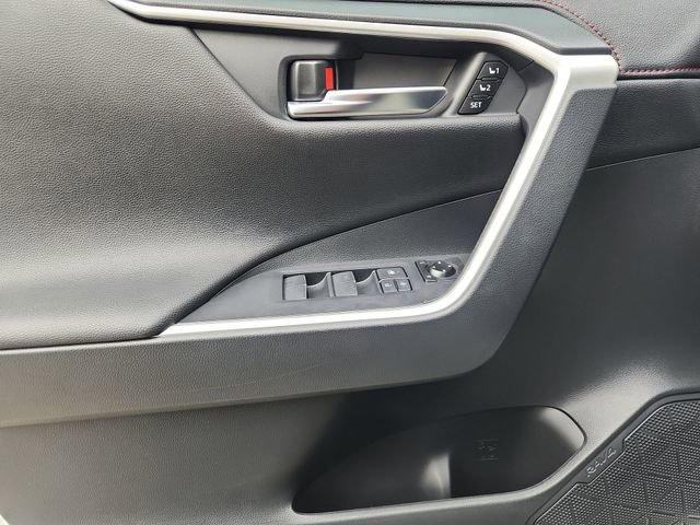 Used 2021 Toyota RAV4 XSE w/ Premium Package image 22