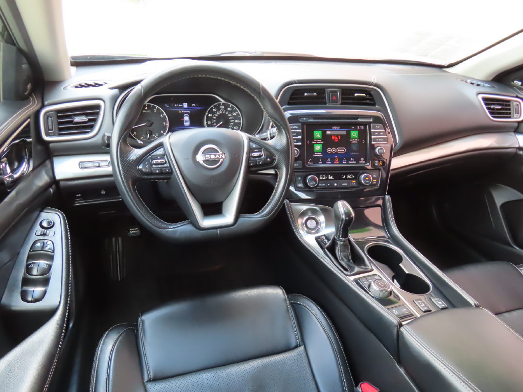 Used 2023 Nissan Maxima SL FWD image 14