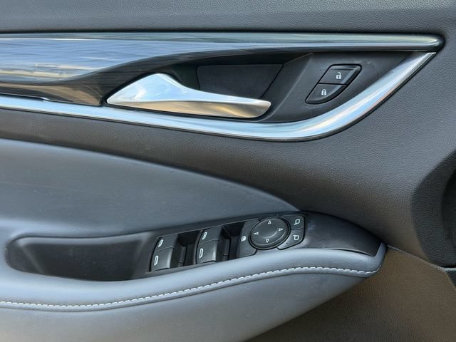 Used 2024 Buick Enclave Essence w/ Sport Touring Edition FWD image 29