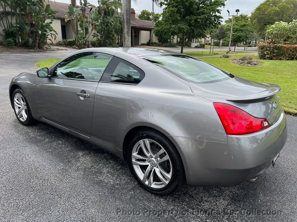 Used 2009 INFINITI G37 x Coupe w/ Premium Pkg image 3