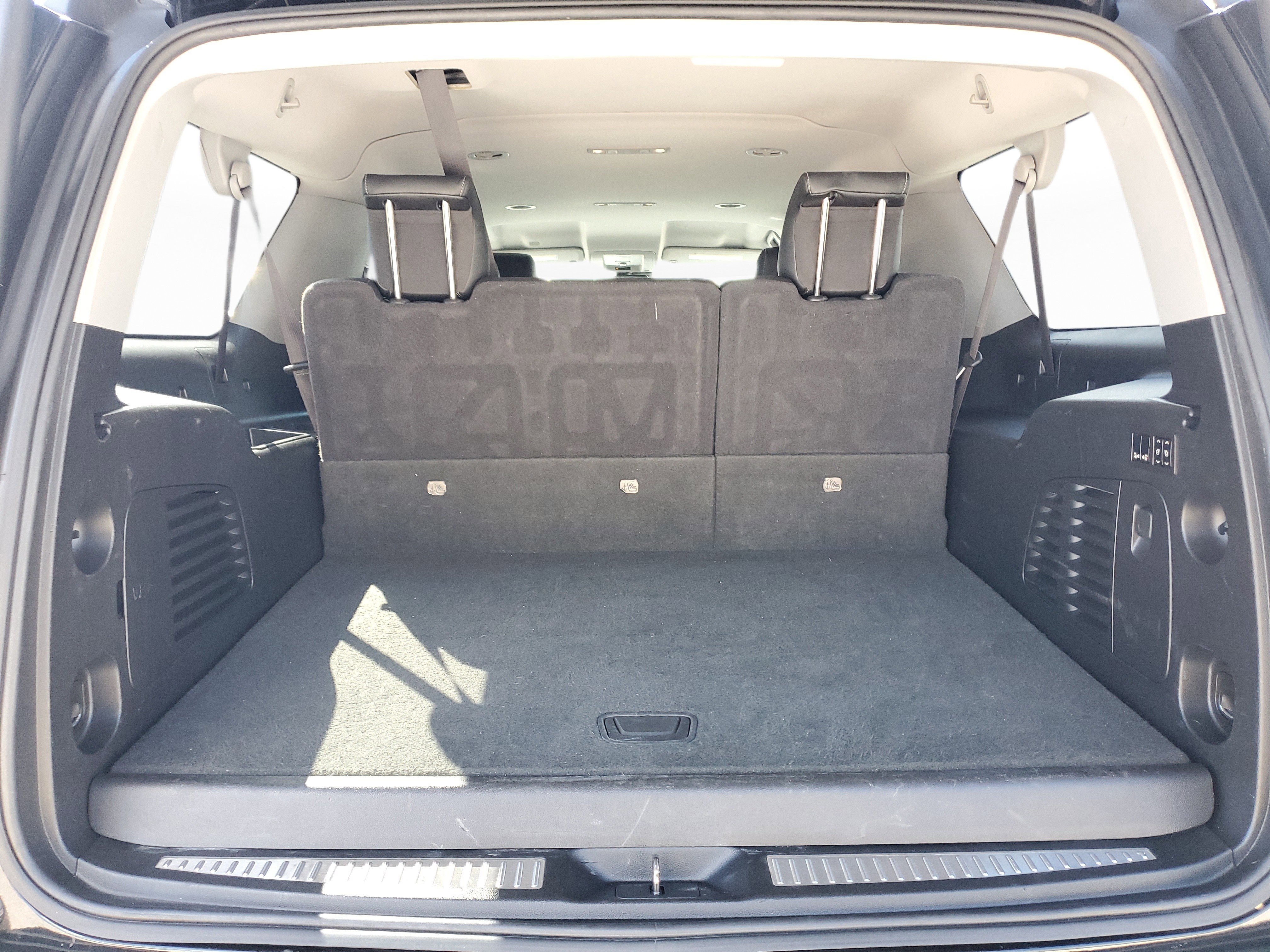 Used 2020 Chevrolet Suburban Premier w/ Max Trailering Package image 8