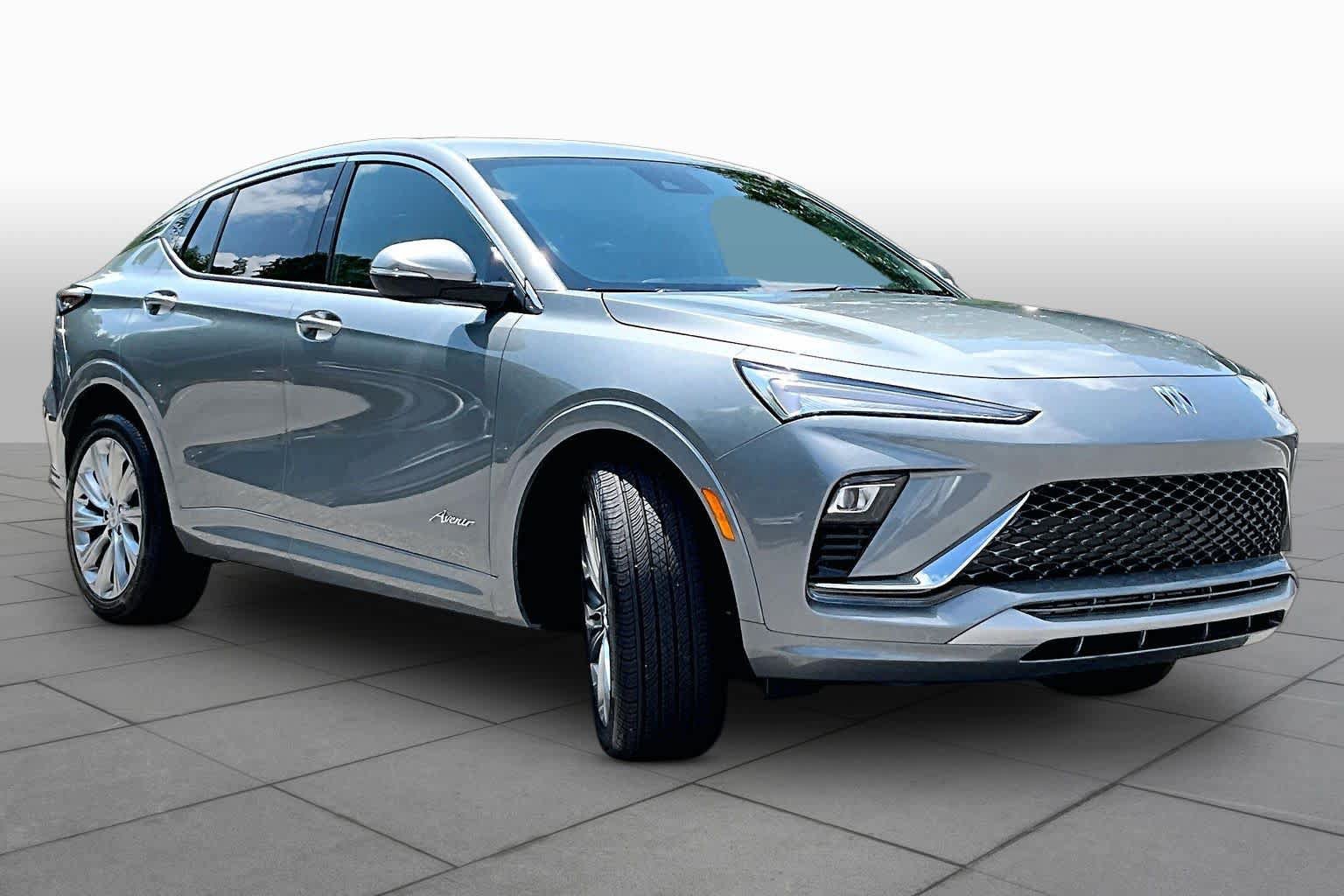 Used 2025 Buick Envista Avenir FWD image 2