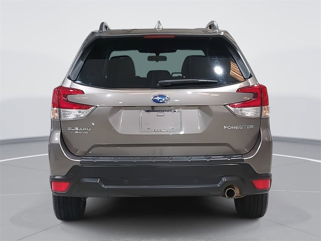 Used 2022 Subaru Forester Limited image 6