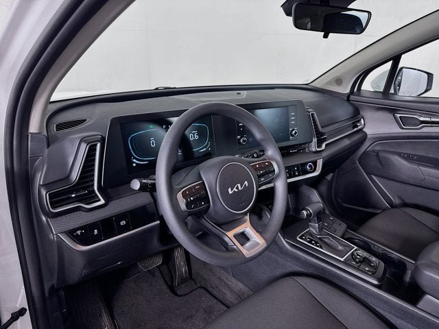 Certified 2025 Kia Sportage LX AWD/4WD image 9