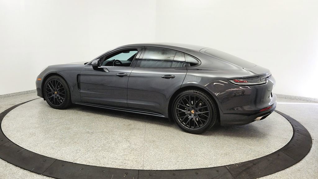 Used 2021 Porsche Panamera image 10
