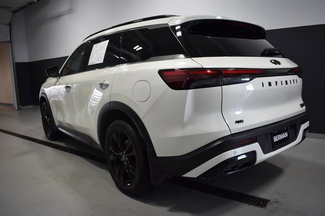 Used 2025 INFINITI QX60 Luxe w/ Black Edition image 3