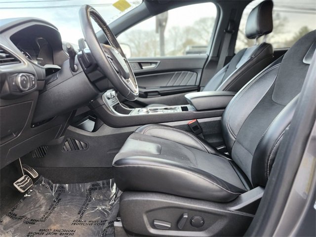 Certified 2022 Ford Edge ST image 18