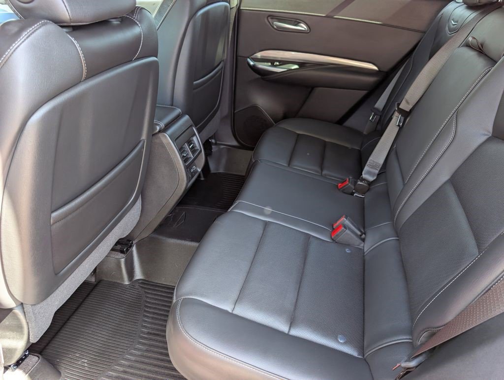 Certified 2025 Cadillac XT4 Premium Luxury AWD/4WD image 16